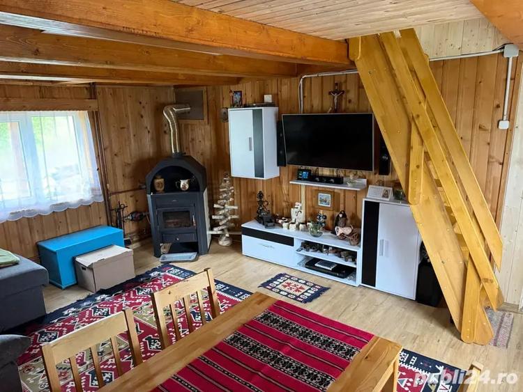 Casă cu 3 camere cu Teren 805 Mp în Râșca