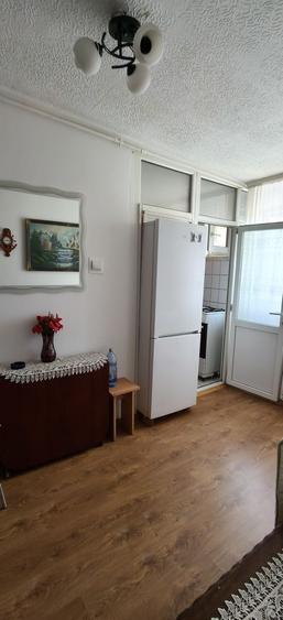 Apartament cu 2 camere semidecomandat în Pantelimon