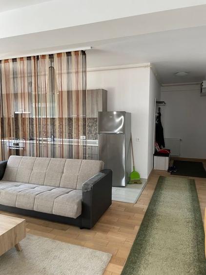 Apartament cu 2 camere semidecomandat, mobilat în Dacia