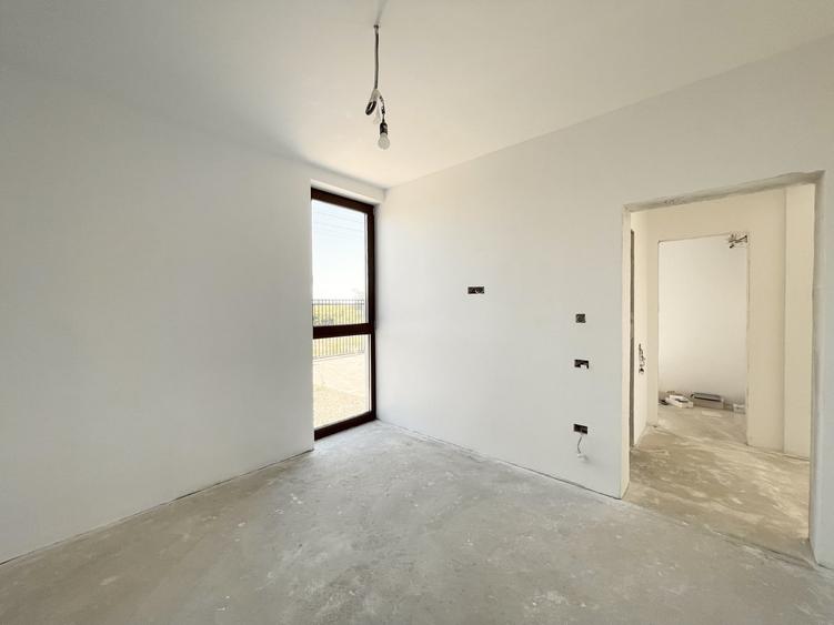 Duplex cu 5 camere cu Teren 390 Mp în Moșnița Nouă