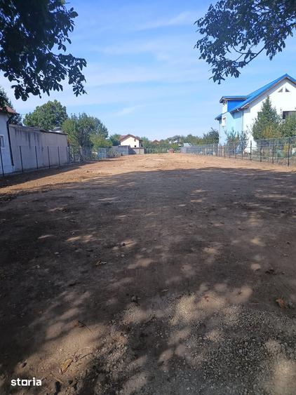 Spațiu comercial, de 1,900 mp, în Domnești