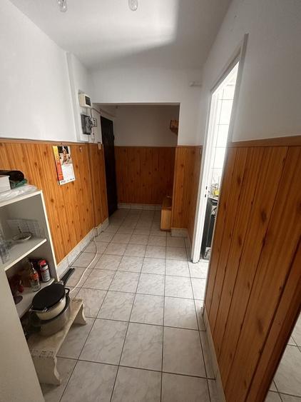 Apartament cu 3 camere semidecomandat în Dosu Bricii