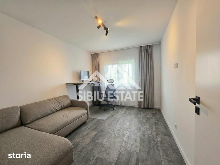 Casă cu 5 camere cu Teren 437 Mp în Central