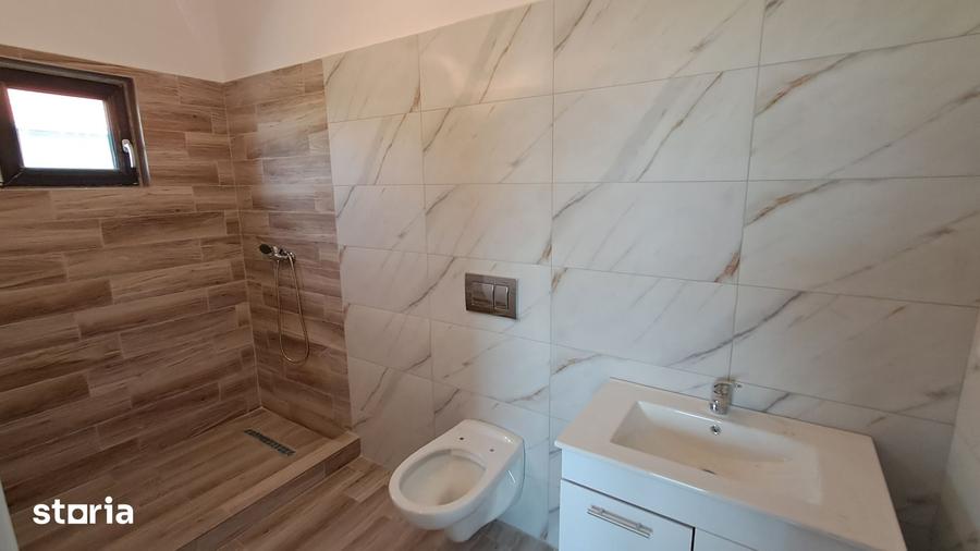 Casă cu 3 camere cu Teren 484 Mp în Prejmer
