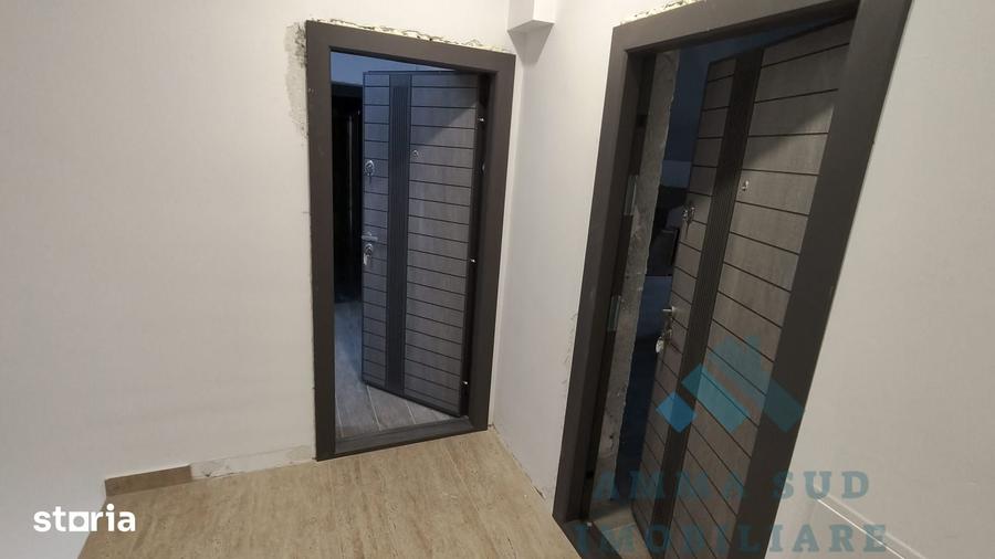 Imobil cu lift P+ 1+ M - 360 mp utili - Metrou Aparatorii Pariei 500 m - 5