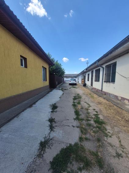 Casă cu 2 camere cu Teren 34 Mp în Central