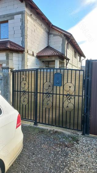 Casă cu 3 camere cu Teren 751 Mp în Cuvin