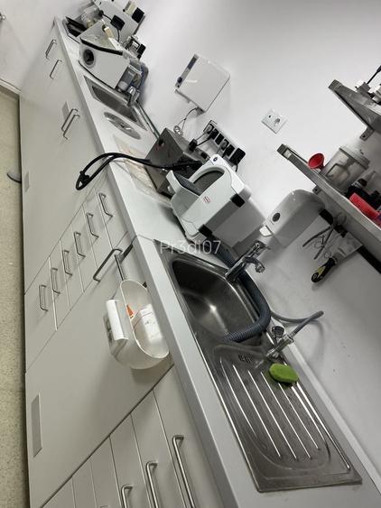 Inchiriez post/masa in laborator dentar