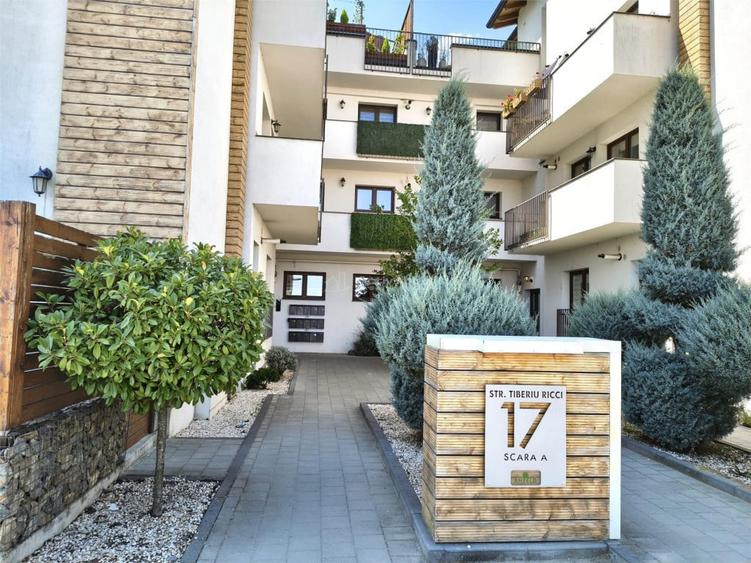Apartament cu 3 camere semidecomandat în Central