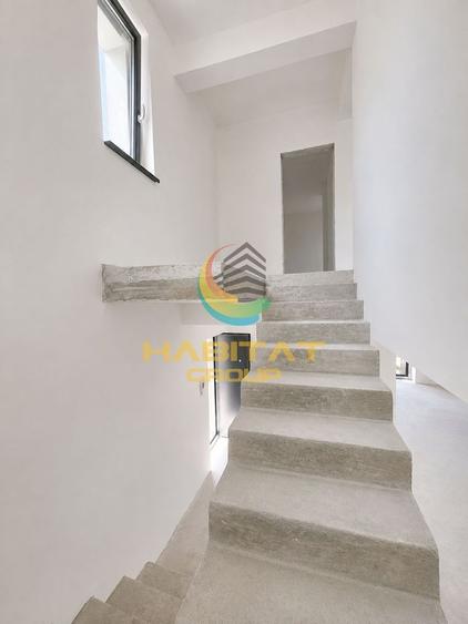 Duplex cu 3 camere cu Canalizare în Central