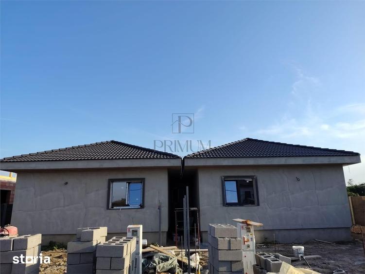 Casă cu 4 camere cu Teren 300 Mp în Central