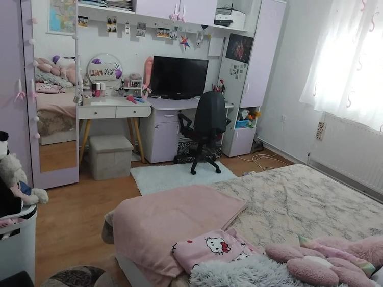 Casă cu 2 camere cu Teren 205 Mp în Păușești