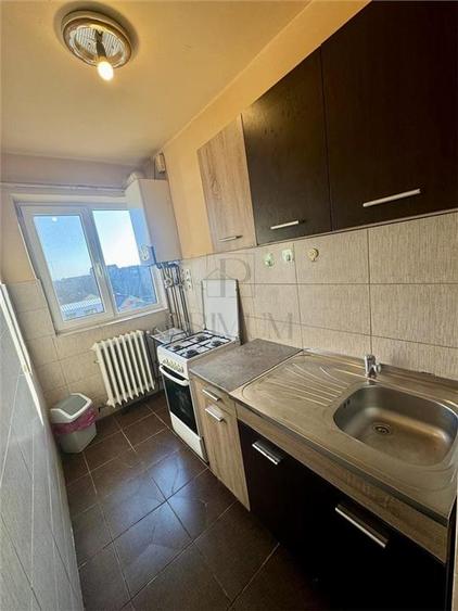 Apartament cu 3 camere semidecomandat în Șagului
