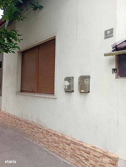 Casă cu 2 camere în Lipovei