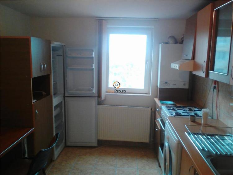 Apartament cu 2 camere semidecomandat în Complex Studențesc