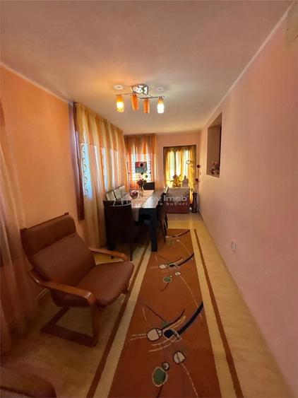 Casă cu Teren 814 Mp în