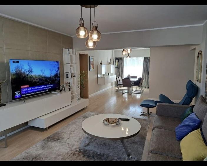Victoriei | 4 Camere | 108 mp Utili | Living 38 mp | Bloc cu Pază Permanentă - 2