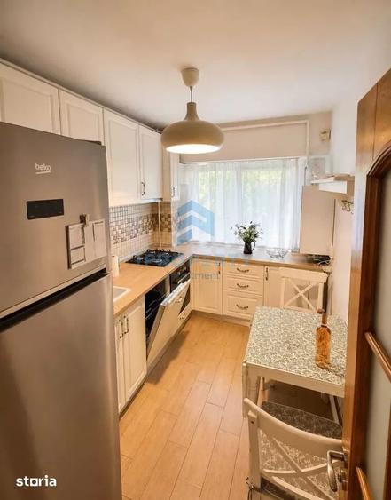 Apartament cu 3 camere, mobilat în Drumul Taberei
