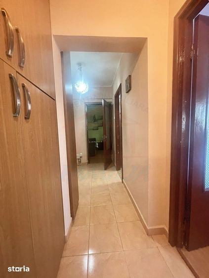 Apartament cu 2 camere decomandat în Piața Centrală — fotografia 3