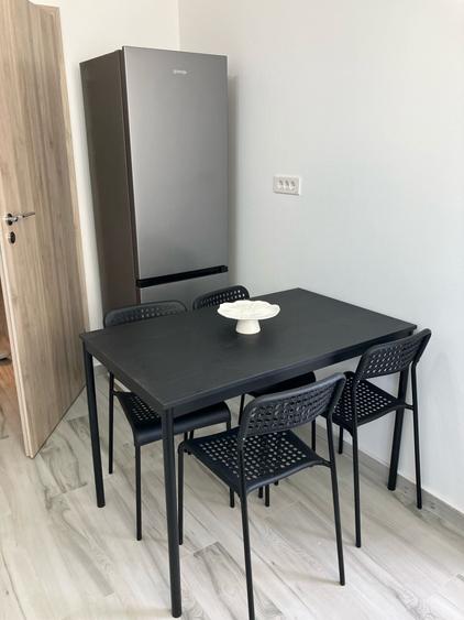 Apartament cu 2 camere decomandat în Metalurgiei