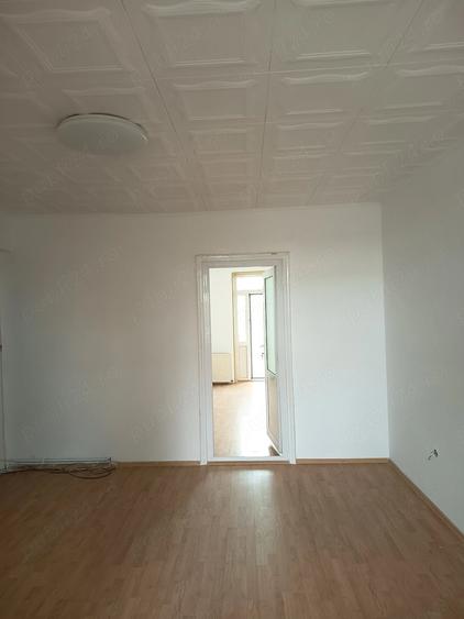 Apartament cu 2 camere semidecomandat în Mihail Kogălniceanu
