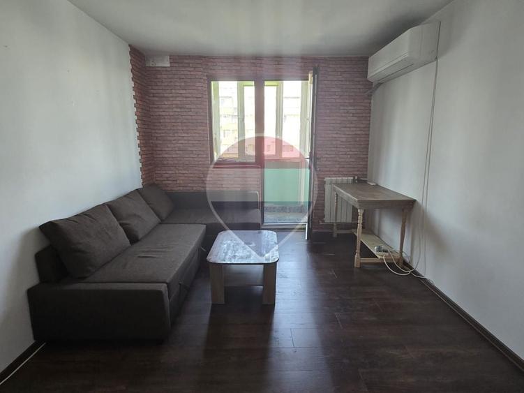 Apartament cu 2 camere semidecomandat, mobilat în Progresul