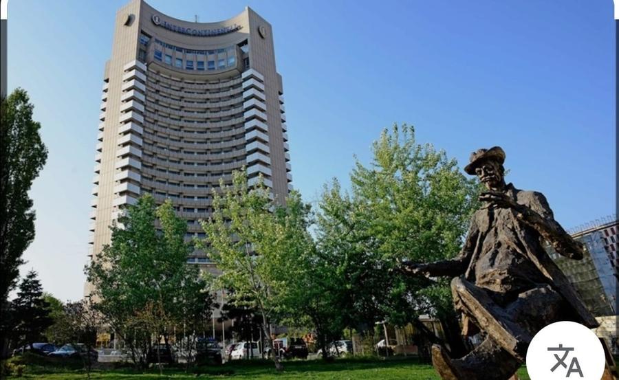 Apartament semidecomandat în Magheru