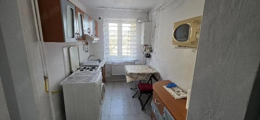 Apartament cu 2 camere decomandat în Universității
