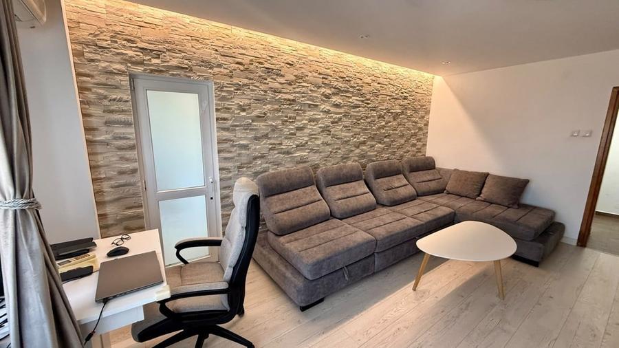 Apartament cu 3 camere decomandat în Unirii