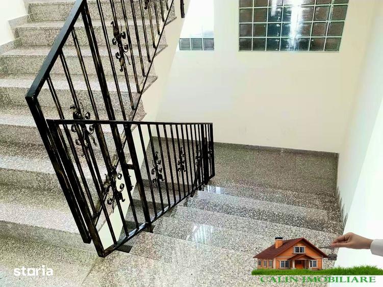 Apartament 3 camere 90 mp etaj 2/4 LIFT la 500m de Univ. A.I. Cuza - 1