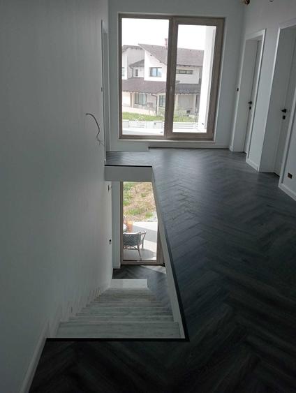 Casă cu 4 camere în Central