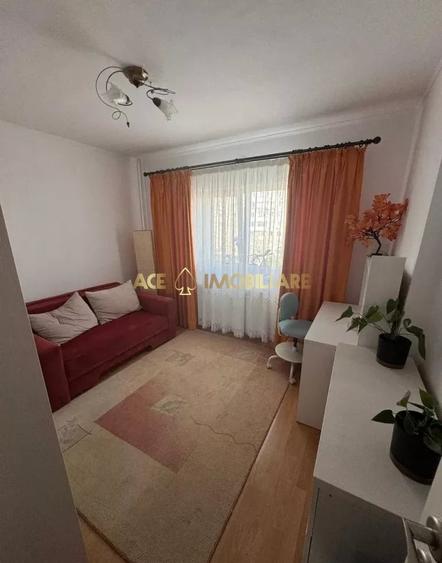 Apartament cu 3 camere decomandat, mobilat în Drumul Taberei