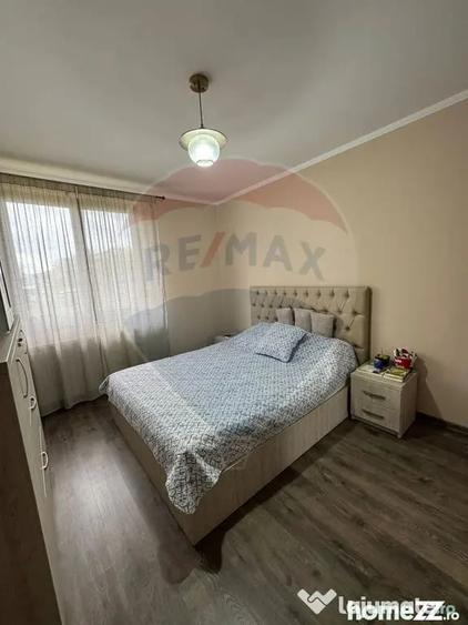 Casă cu 5 camere cu Teren 1268 Mp în Nord