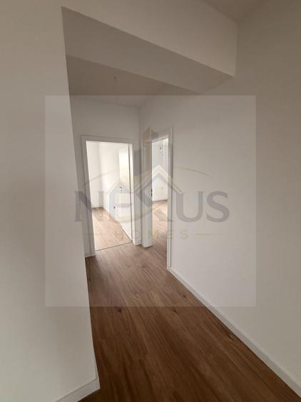 Apartament cu 3 camere decomandat în Metalurgiei