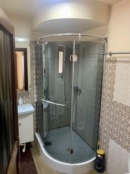 Casă individuală cu 5 camere cu Canalizare în Girocului