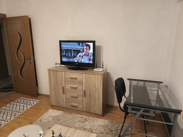 Dau in chirie garsoniera amenajata confort I la parter in bloc cu 4 etaje in cart. Dambul Pietros. - 7