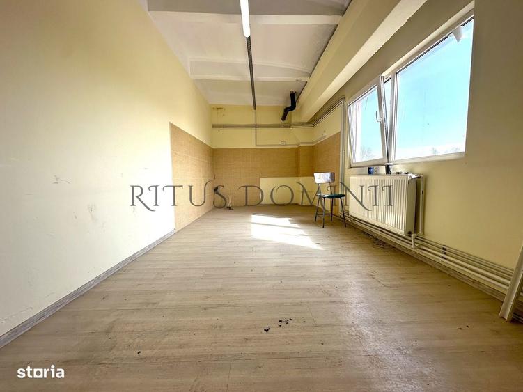 Spațiu comercial, de 298 mp, în Vest