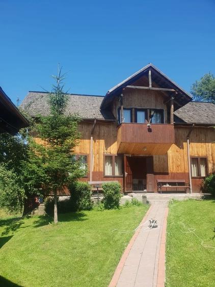 Casă cu 4 camere în Central