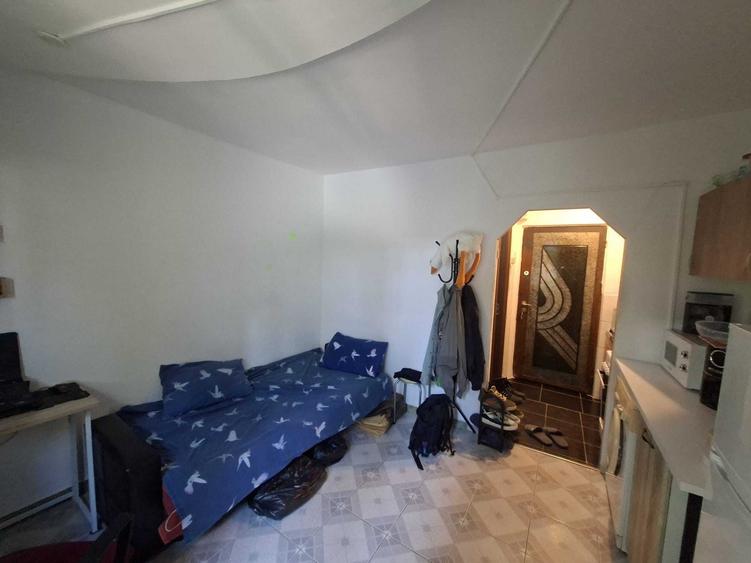 Garsonieră nedecomandată în Nicolina
