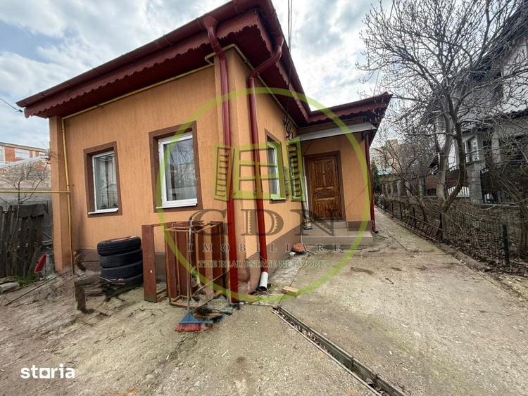 Casă cu 4 camere decomandat cu Teren 547 Mp în Matei Basarab