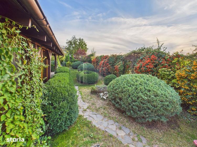 Casa de vanzare| Curte amenajata | 7 camere, garaj | Snagov - 1