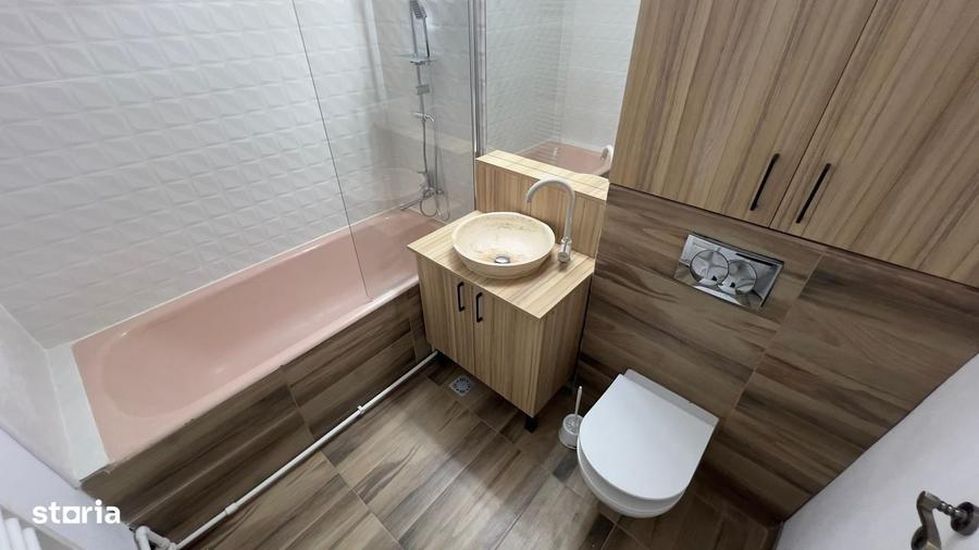 Apartament cu 2 camere decomandat în Petros