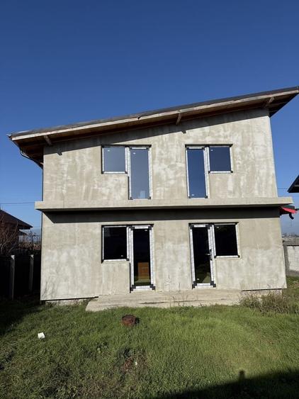 Casă cu 3 camere în Sanatoriul Agigea