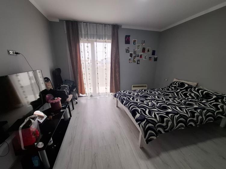 Casă individuală cu 4 camere cu Teren 350 Mp în Vladimirescu