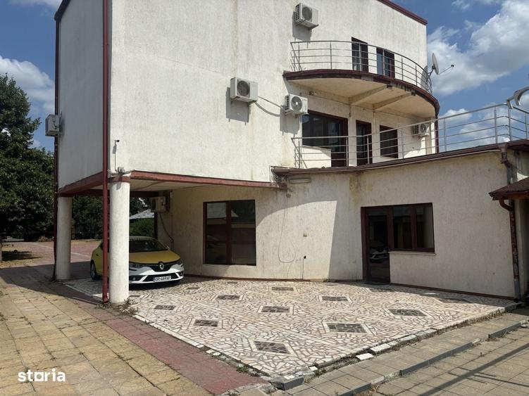 Casă cu 4 camere în Central