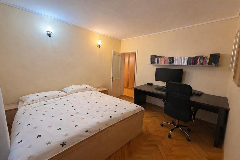Apartament cu 3 camere decomandat, mobilat în Nicolina