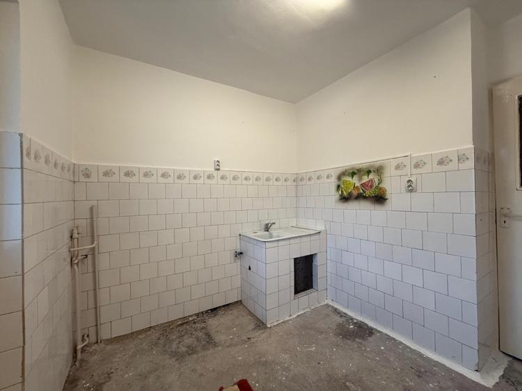 Apartament cu 2 camere decomandat în Lipovei