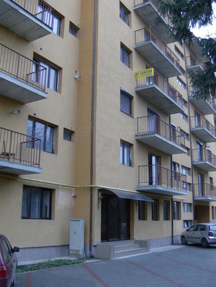 Apartament 2 Camere ! Bloc Nou ! Zona Linistita ! + Parcare Privata ! - 3
