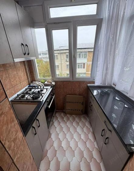 Vand apart. 2 camere Ostroveni , et 4 din 5 , 2 balcoane . - 3