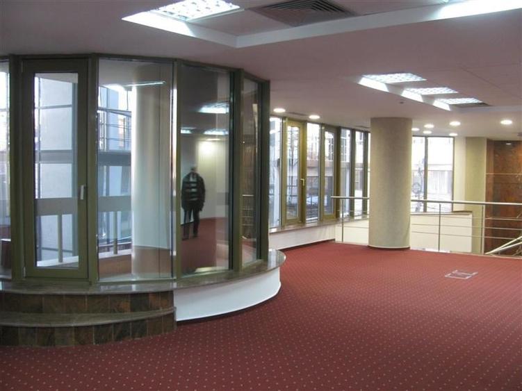 Cladire de birouri inchiriata zona centrala - 6